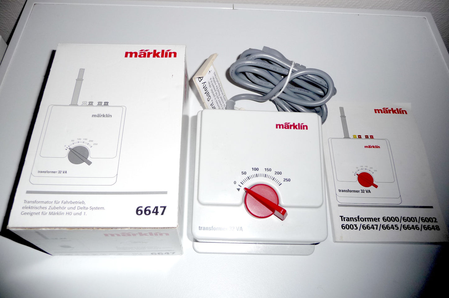 6647 MARKLIN HO -Transformator/Transformateur 32VA/220V OVP MAERKLIN(D2500663)
