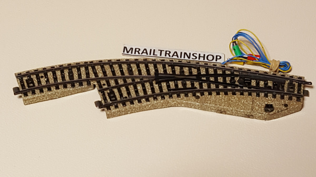 5141 Marklin HO - Linkse electrische gebogen wissel/Aiguillage courbe gauge (2600235)