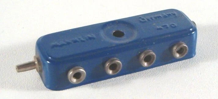 7069/7209/0470 -4x VERDEELPLAAT 10 AANSLUITINGEN (B2300381)