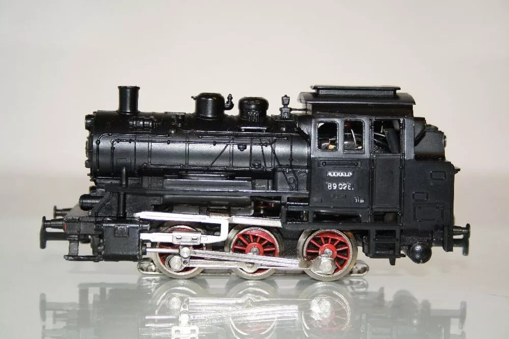 3000 MÄRKLIN HO- Tenderlokomotief/Loco à vapeur (E2500619) DEFECT