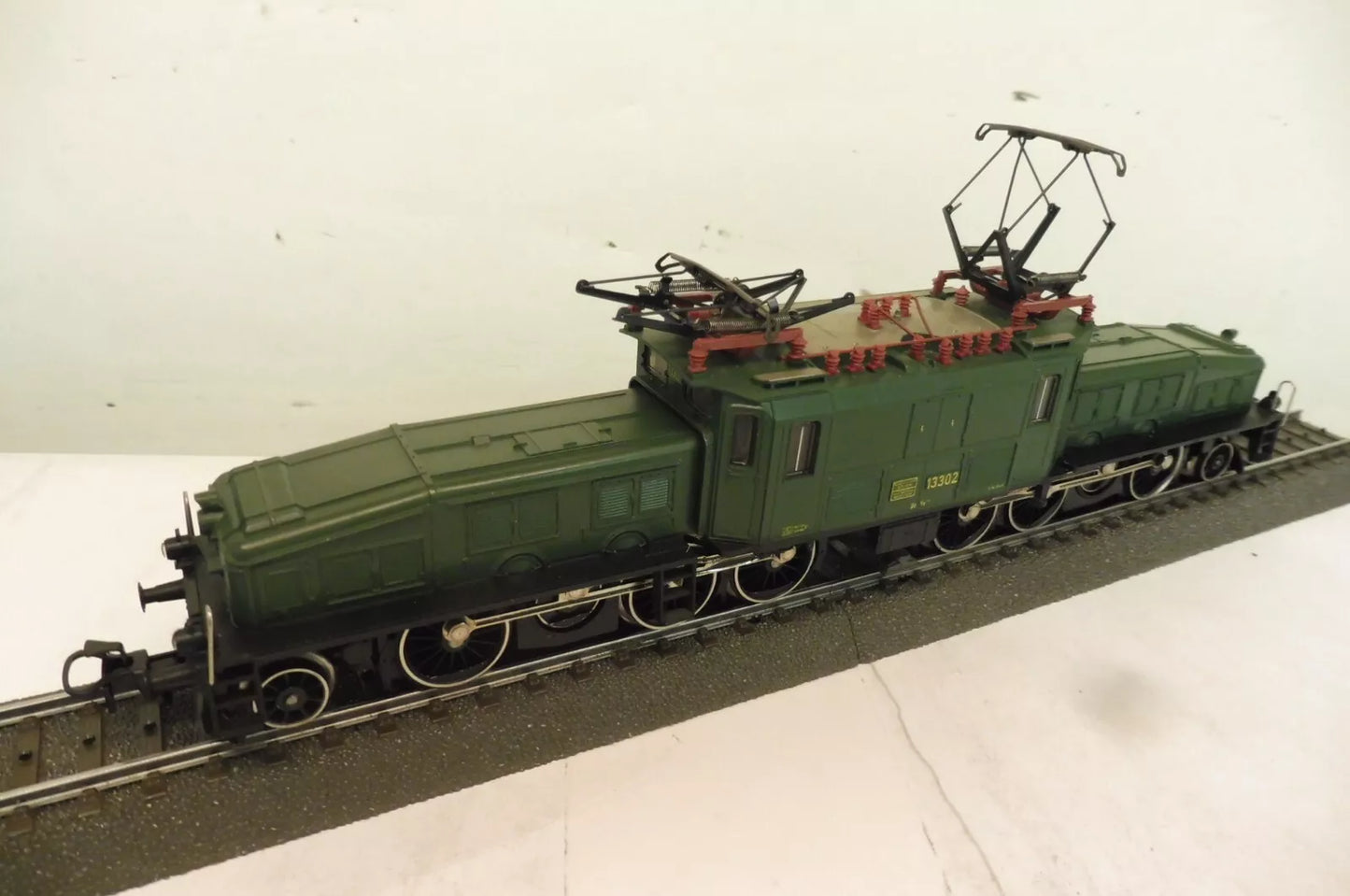 3356 MÄRKLIN HO- Digital 5 polige Zwitserse krokodil BR BE 6/8 OVP (E2500616)