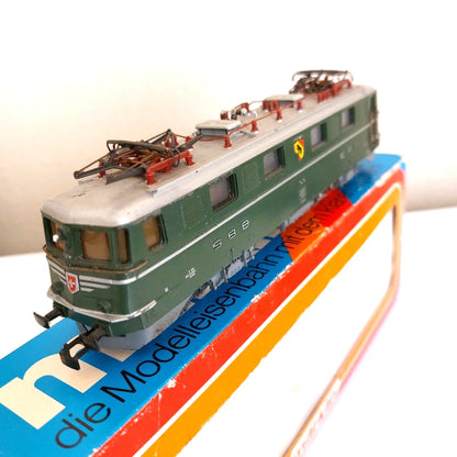 3050 MÄRKLIN HO- Zwitserse E-Lok BR111/Suisse E-Loco BR111 SBB OVP (E2500582)