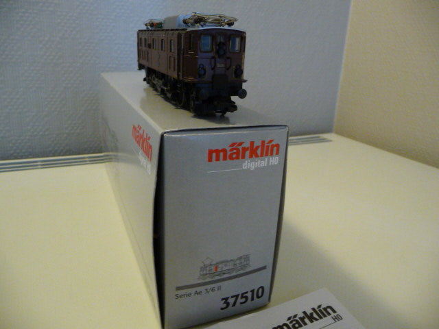 37510 MÄRKLIN HO - Zwitserse E-Lok /Suisse E-Loc SBB/CFF OVP (E2200023)