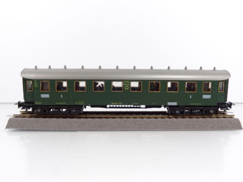 4136 Märklin HO -D-Zug personenwagen/Voiture passagier 3e cl. du DR (E2100315)