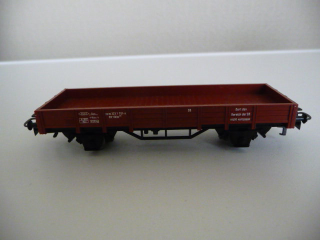 4423 Märklin H0 - Niederbordwagen 2 assig/Wagon à bords plats (E2200657)